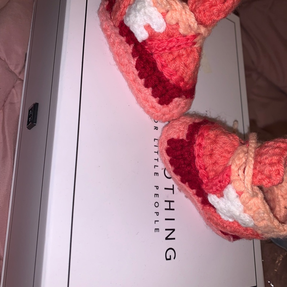 Baby girl crochet shoes